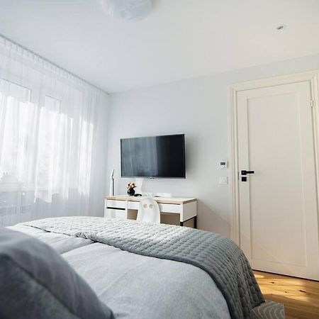 New Luxury 3Br Apartment In Old Town, Free Parking Haapsalu Exterior foto